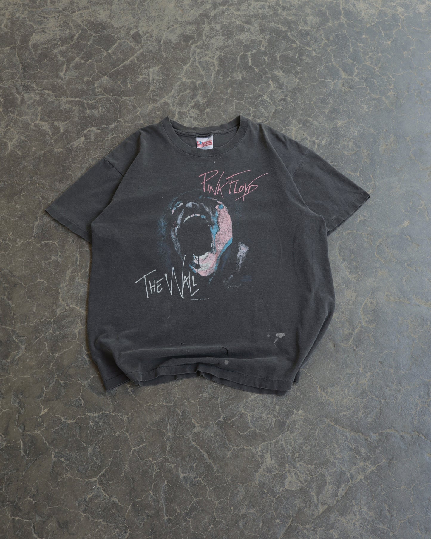 90s Pink Floyd The Wall Distressed Faded Black Tee - L