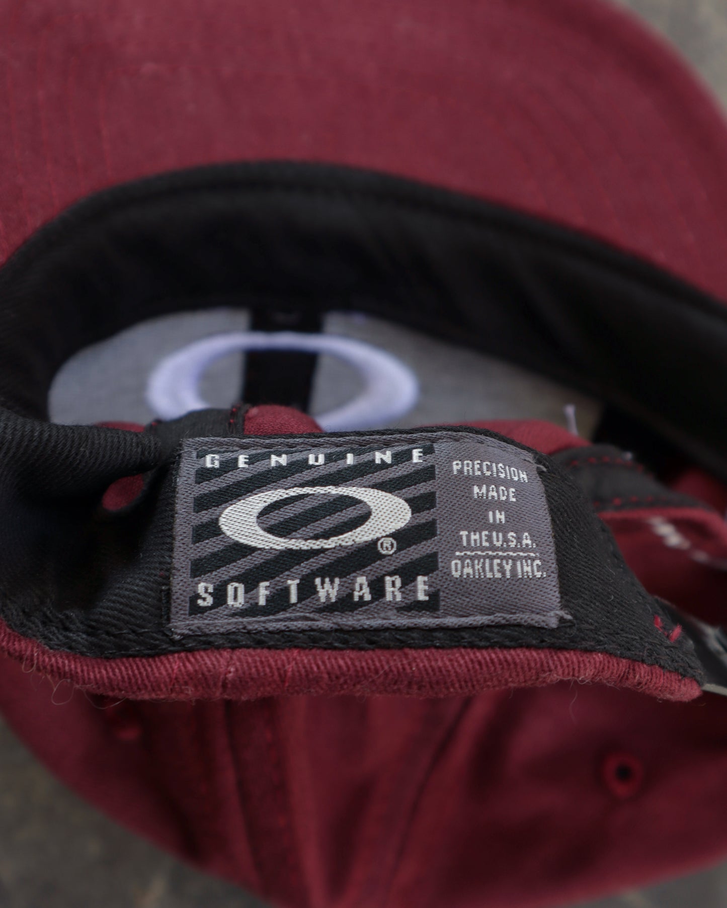00s Oakley Software Burgundy Snapback Hat - OS