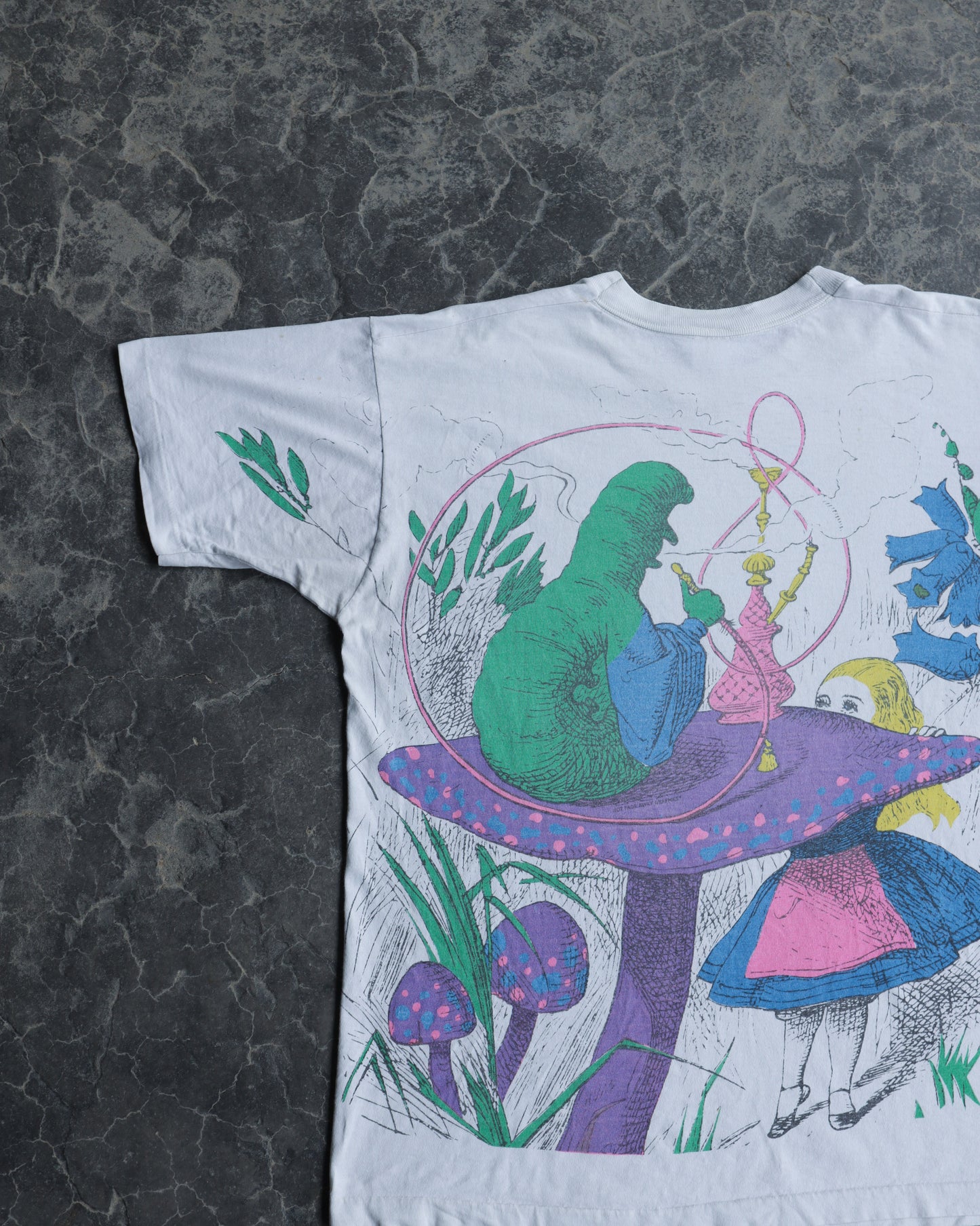 90s Alice in Wonderland Tee - XL