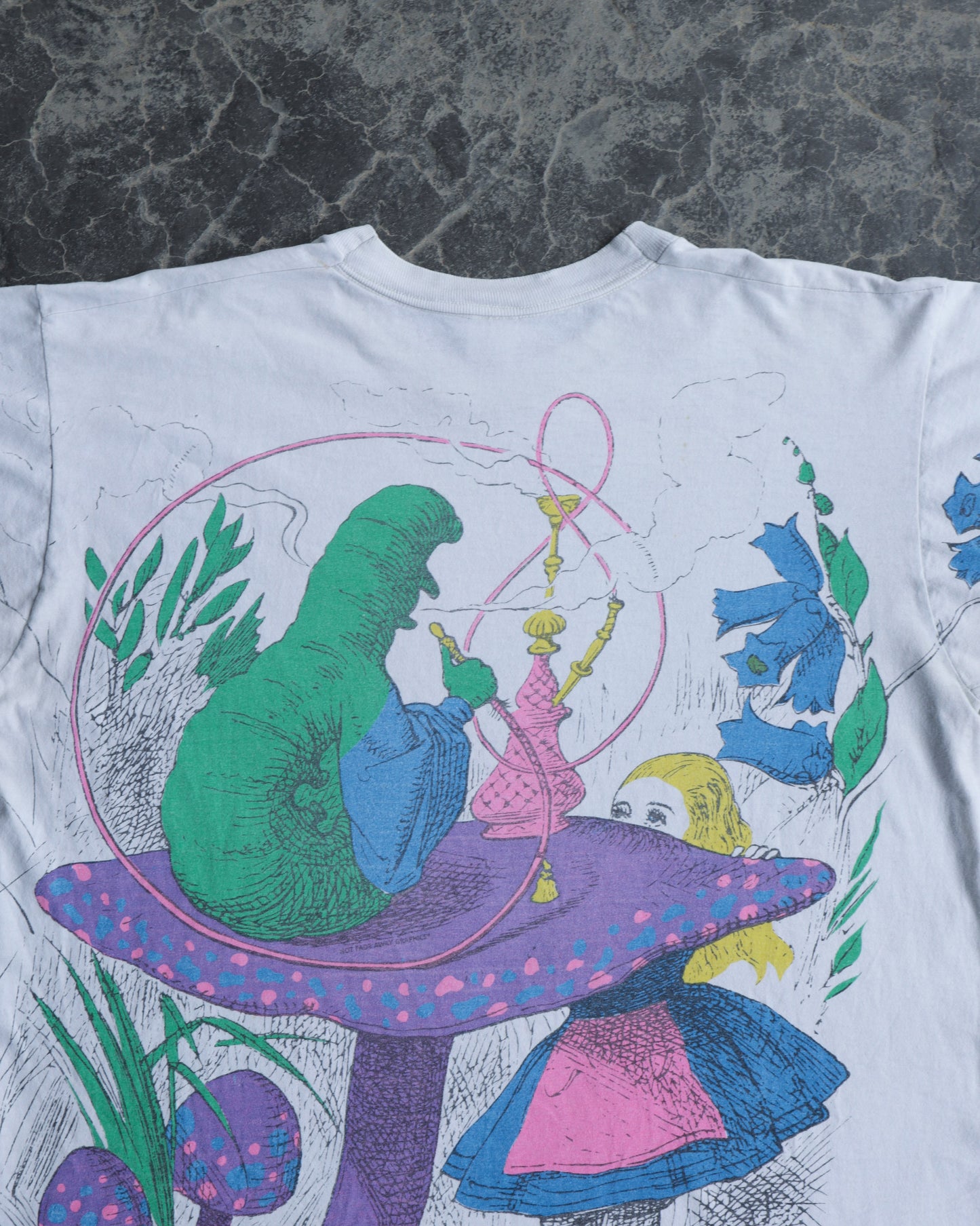 90s Alice in Wonderland Tee - XL