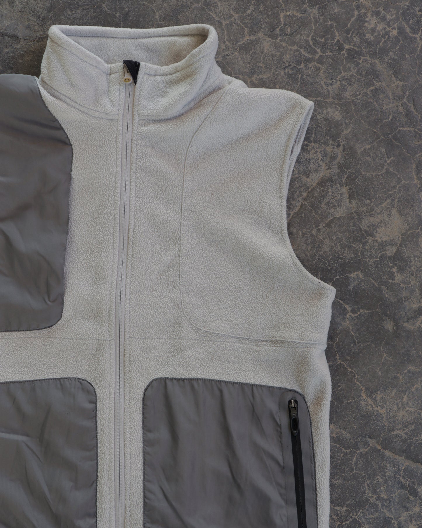 90s Oakley Cream Fleece Vest - L