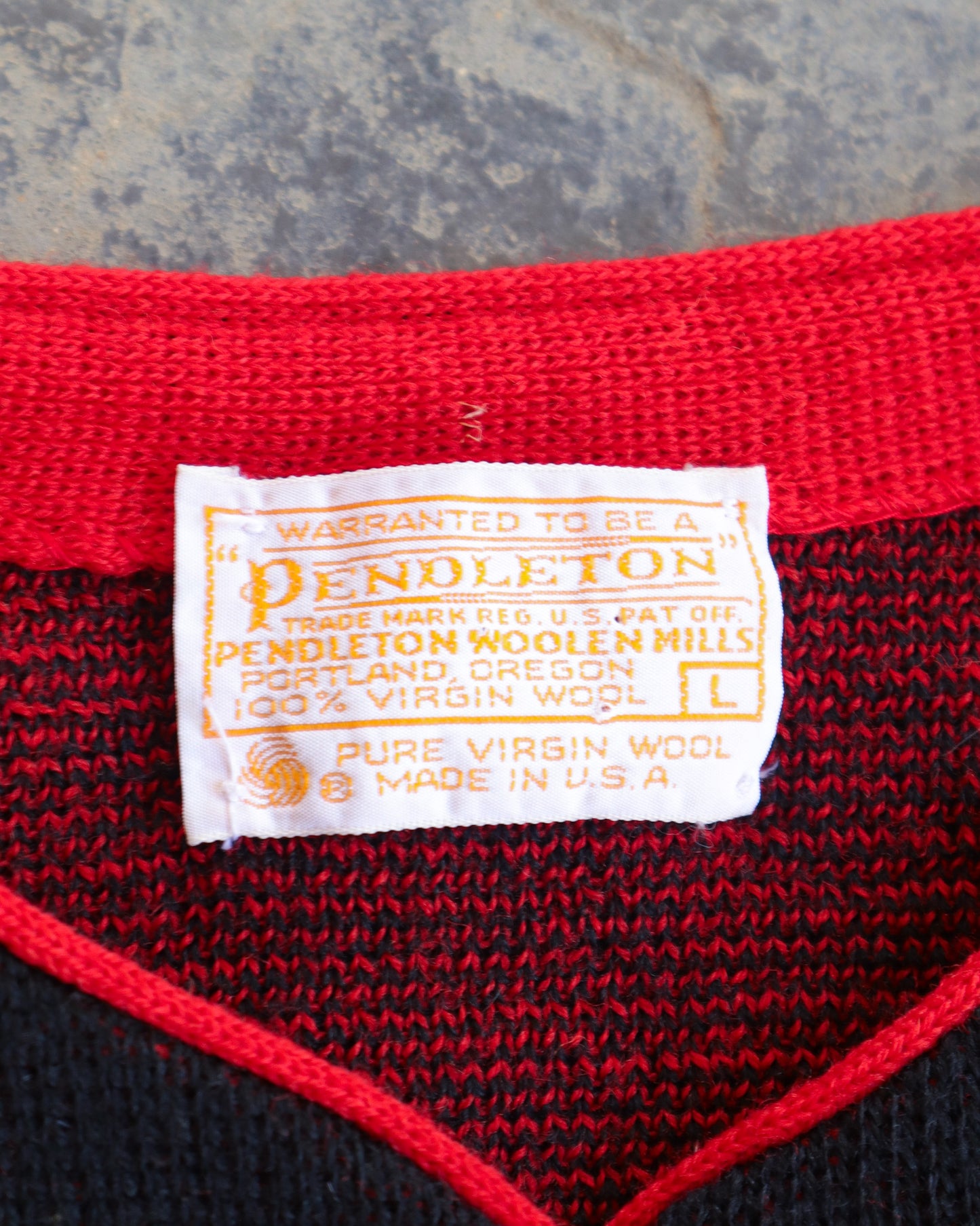 70s Pendleton Printed Black Wool Sweater - L