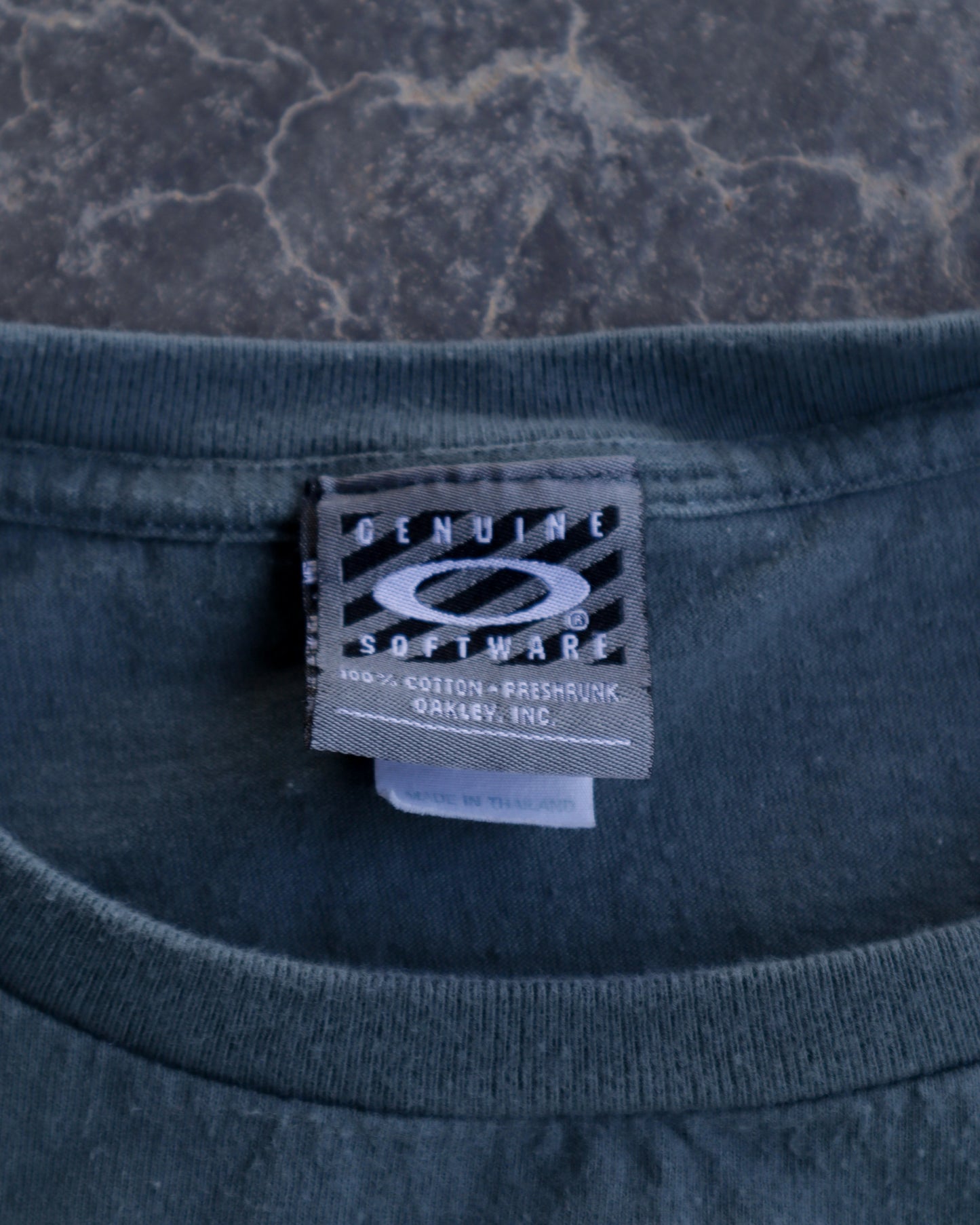 00s Oakley Software Surfboard Tee - XL