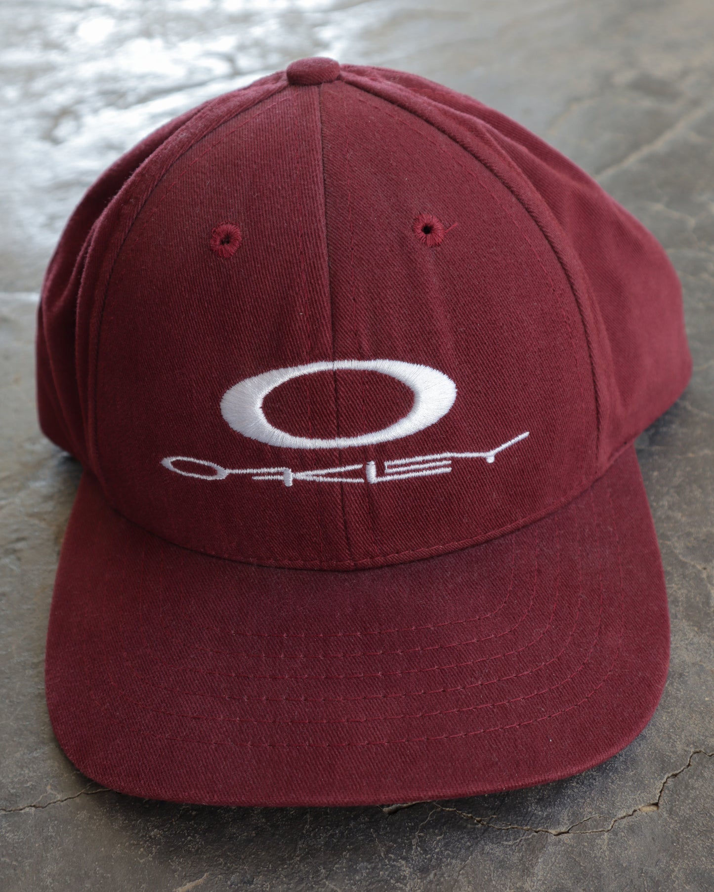 00s Oakley Software Burgundy Snapback Hat - OS