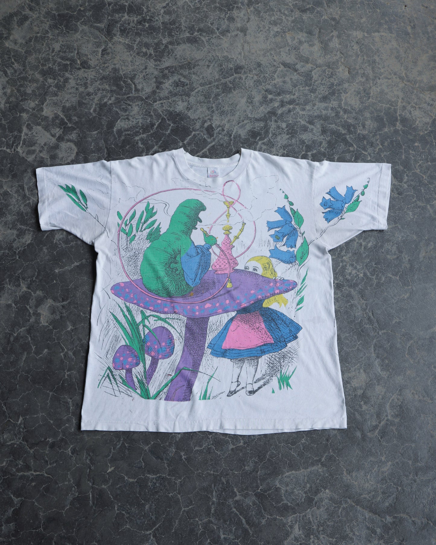 90s Alice in Wonderland Tee - XL