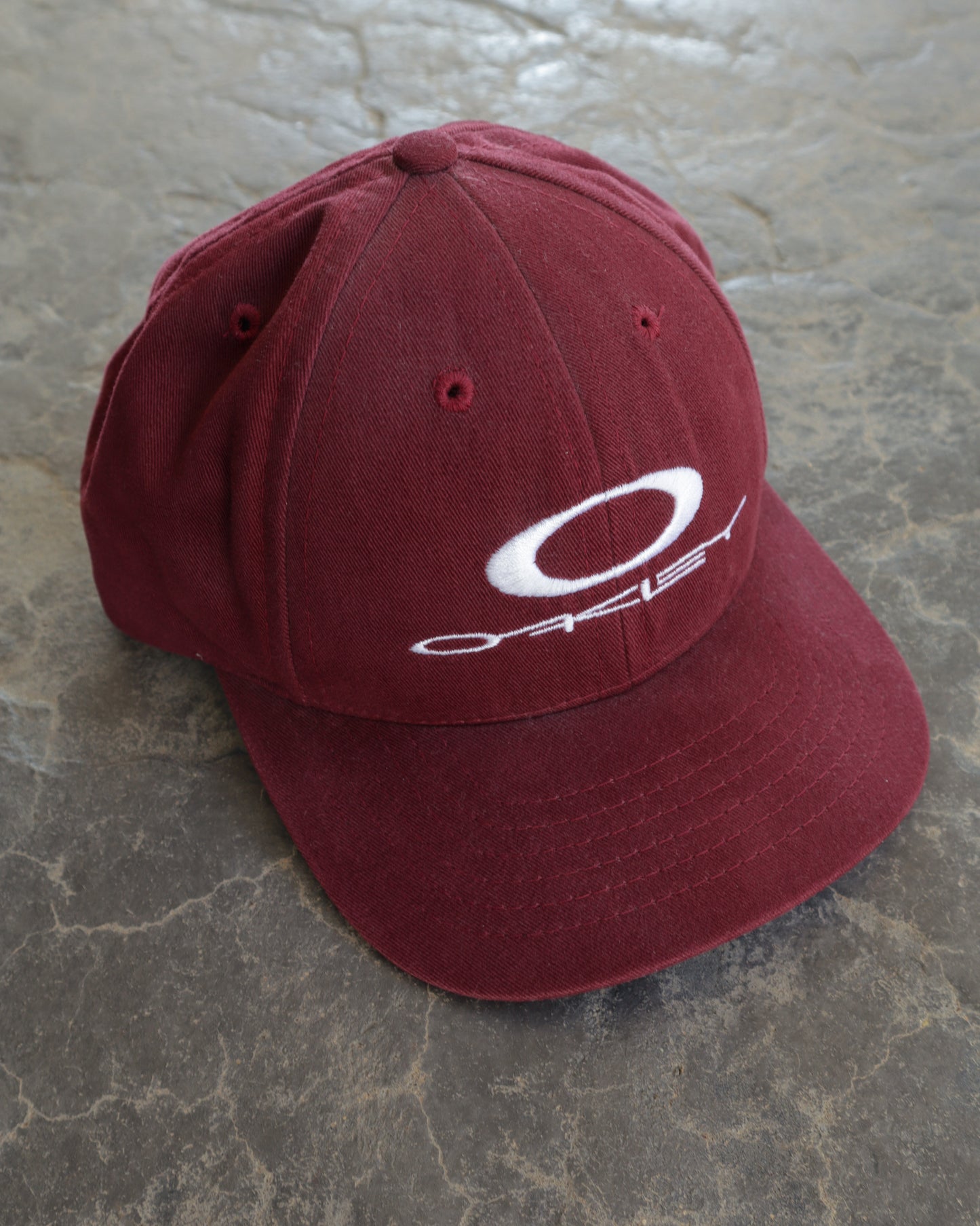 00s Oakley Software Burgundy Snapback Hat - OS