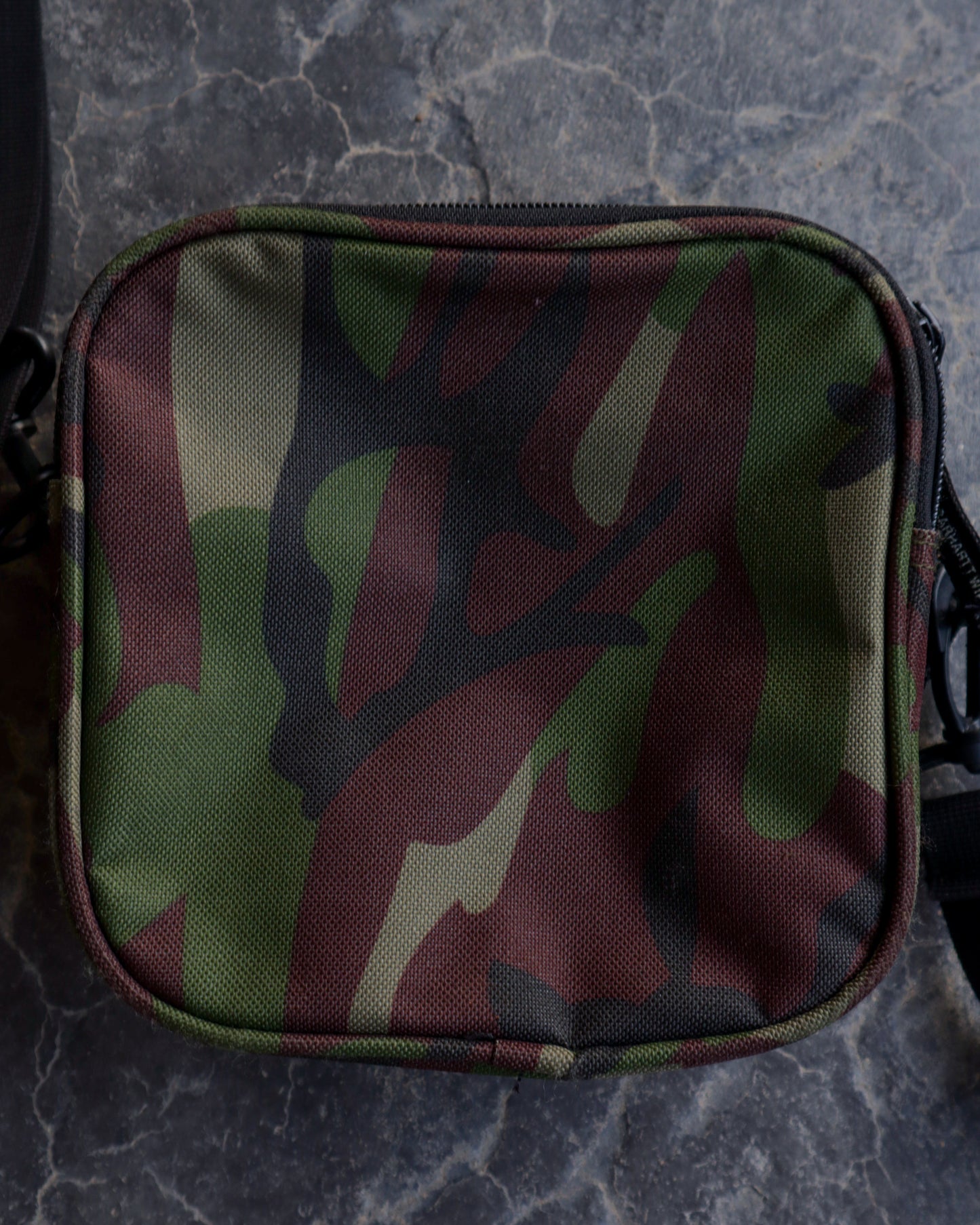 Modern Carhartt WIP Camo Shoulder Bag - OS