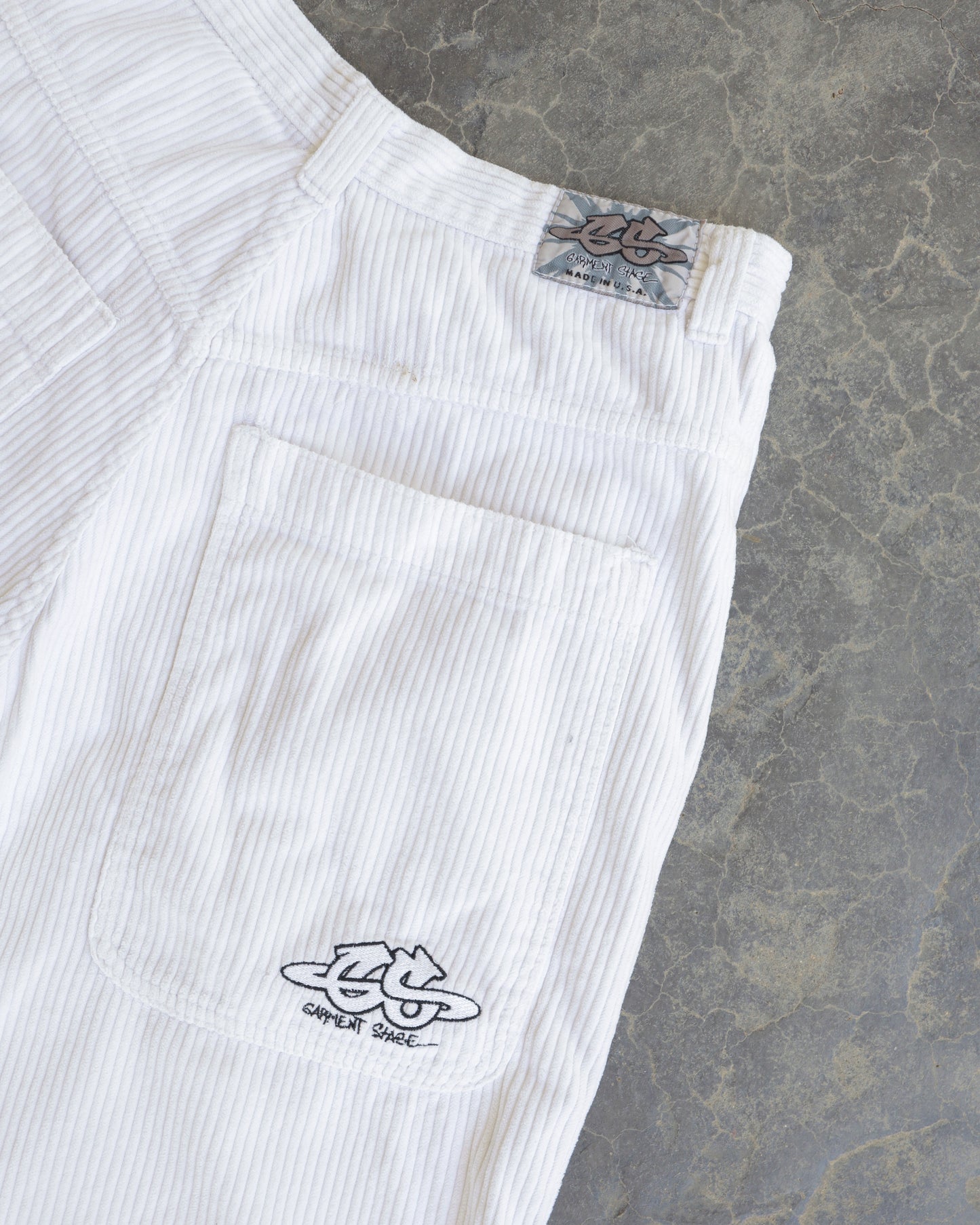 00s Garment Stage Corduroy Baggy Shorts - 36