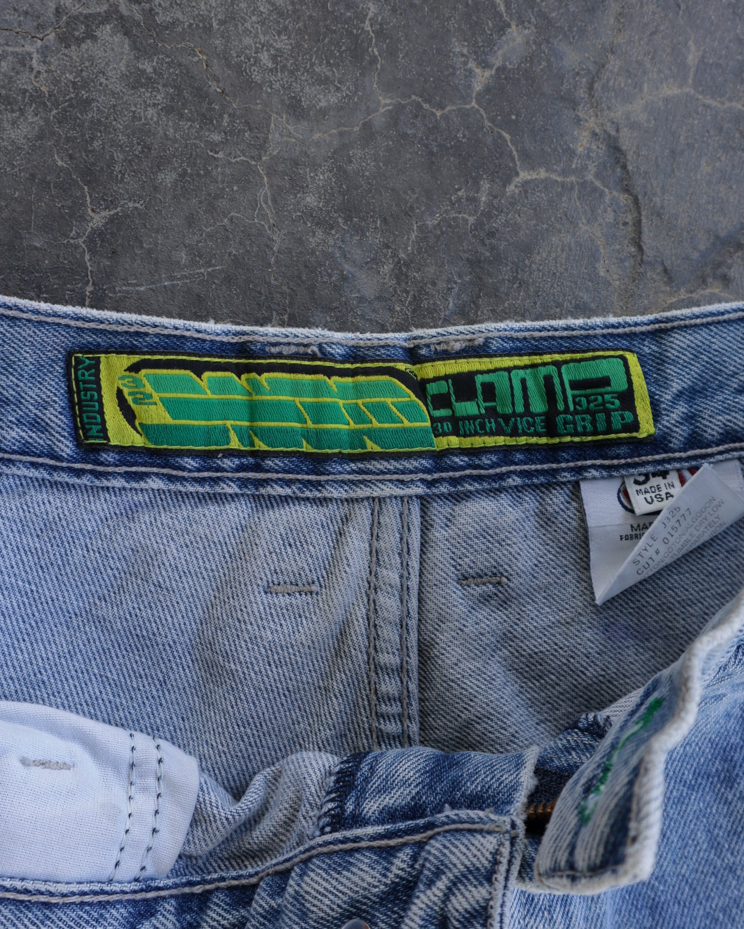 90s JNCO Clamp Chopped Jeans - 34