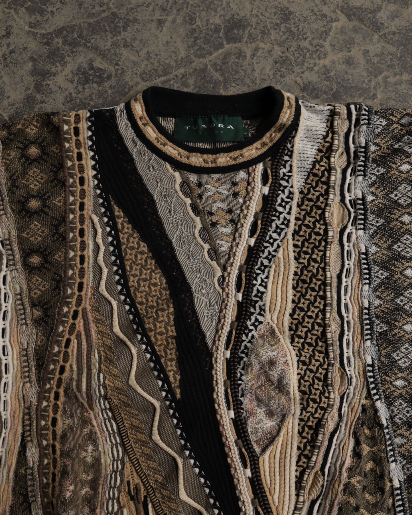 90s Tundra 3D Knit Sweater - L