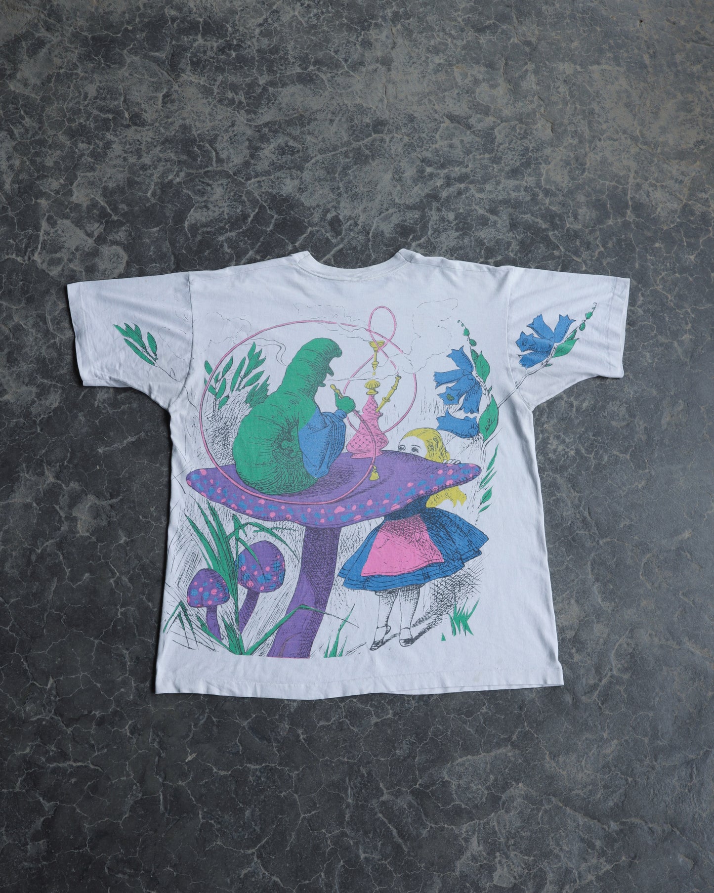 90s Alice in Wonderland Tee - XL