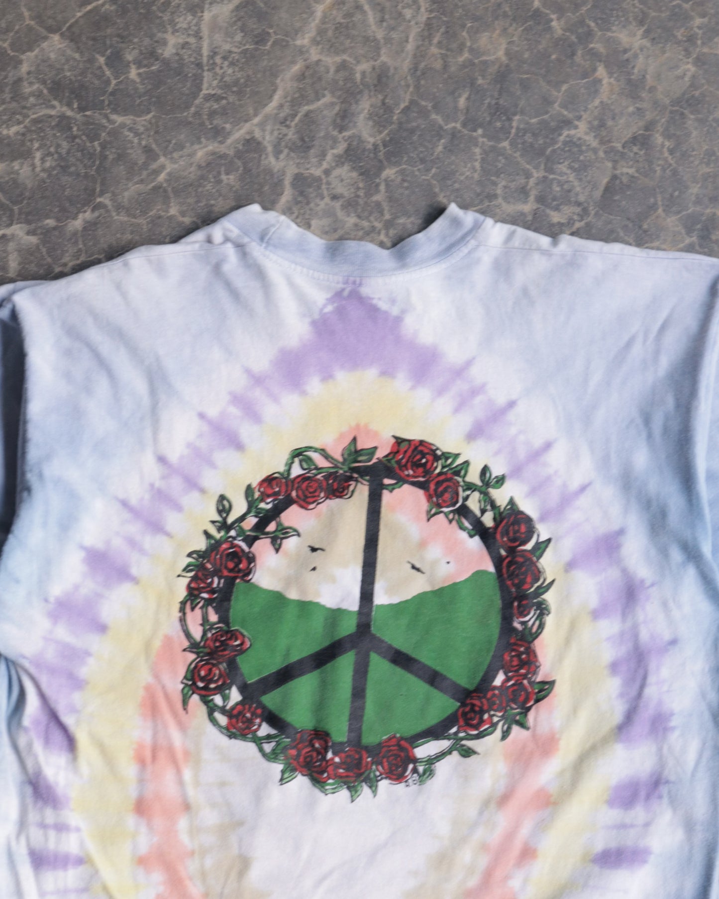 90s Alice in Wonderland Tee - L