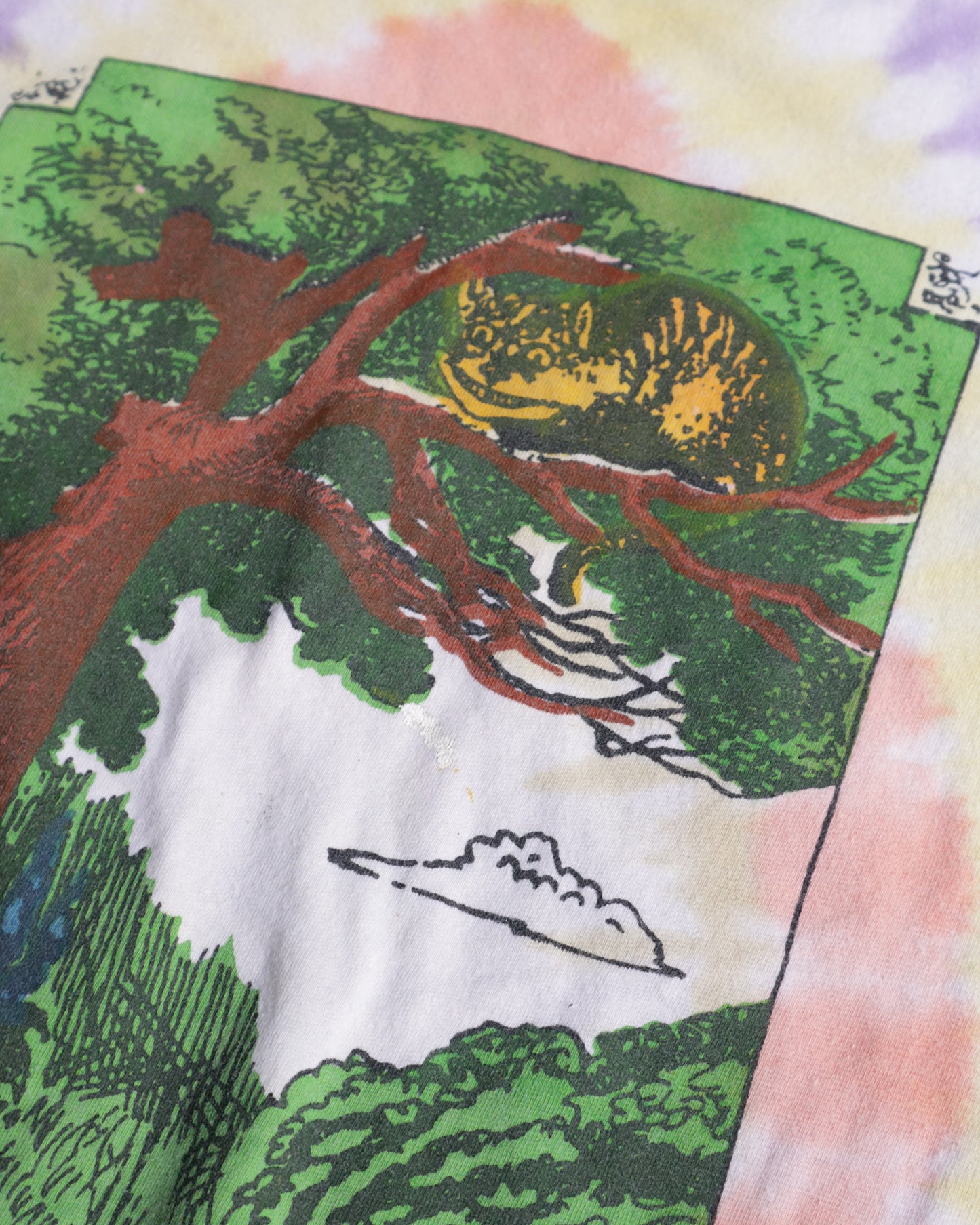 90s Alice in Wonderland Tee - L
