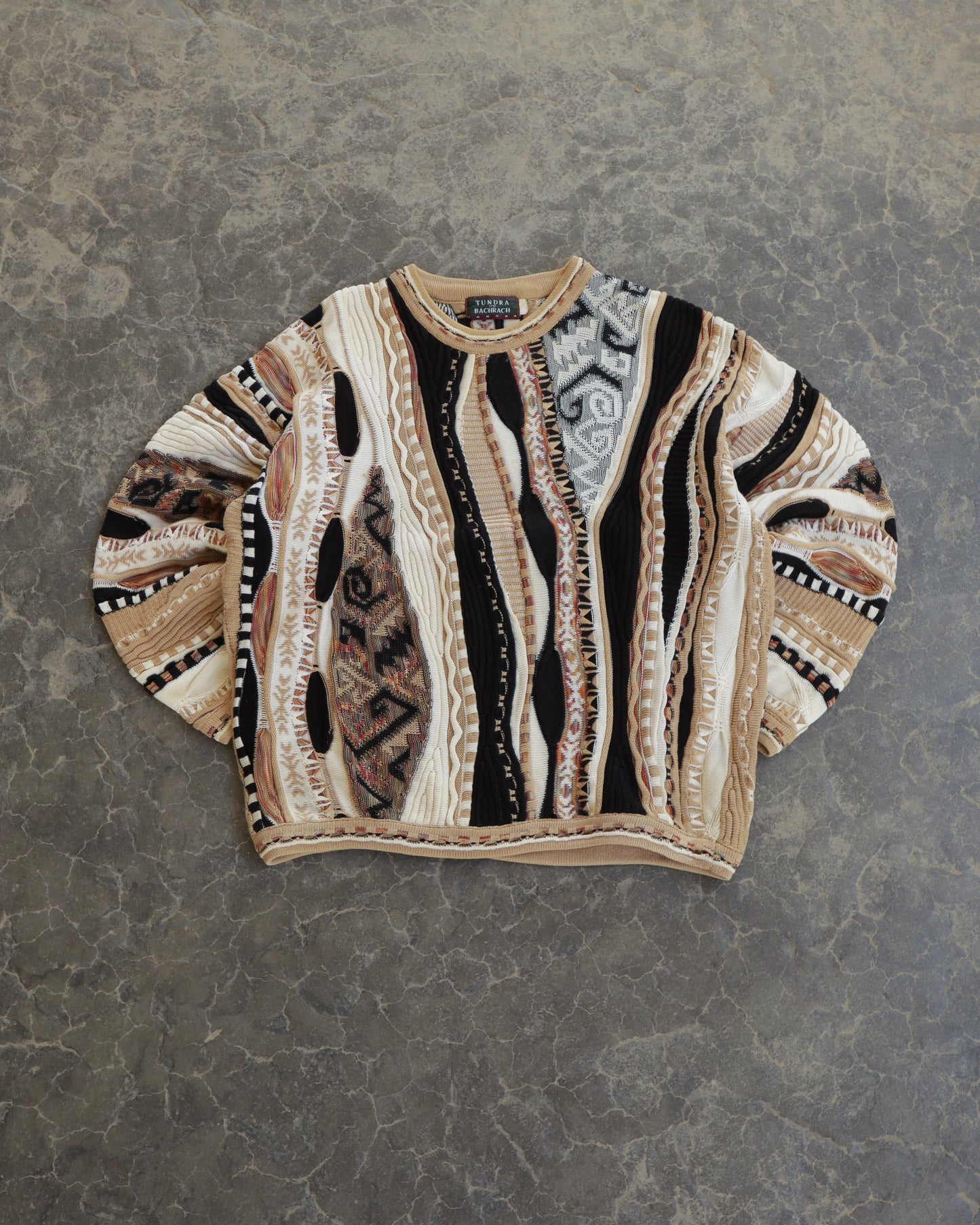 00s 3D Knit Tundra Sweater - L