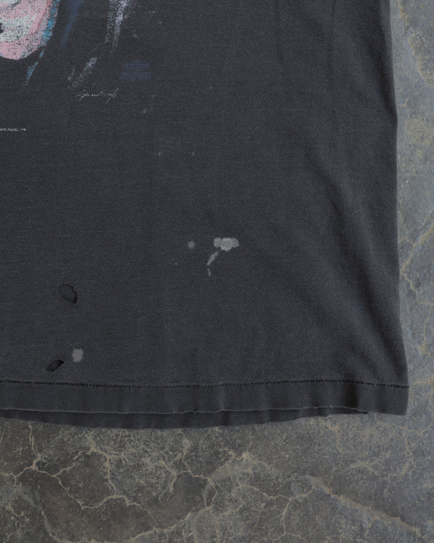90s Pink Floyd The Wall Distressed Faded Black Tee - L