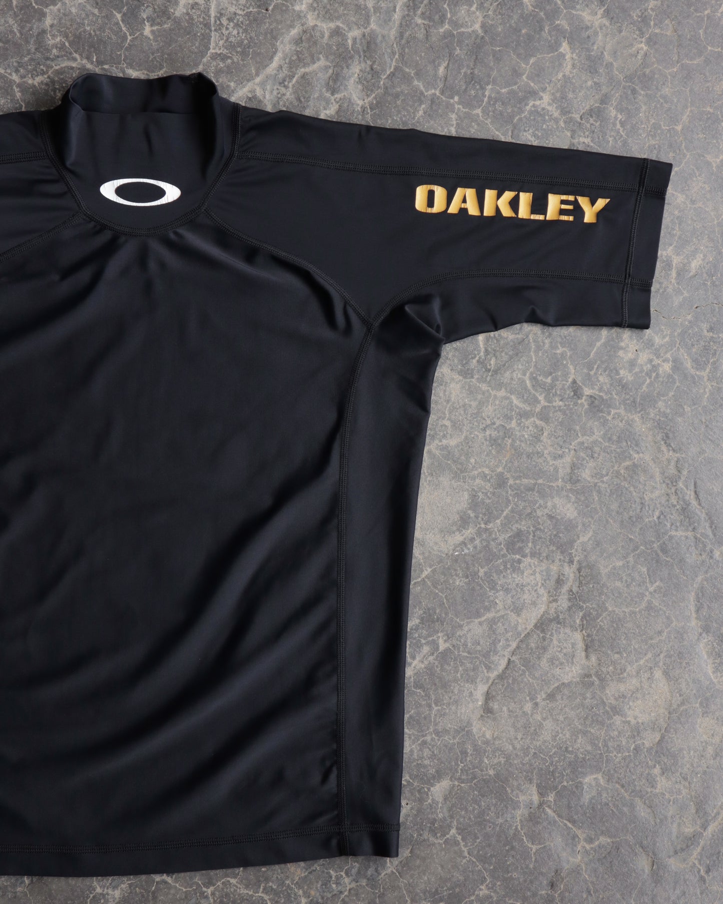 90s Oakley Software Mock Neck Bike Tee - L