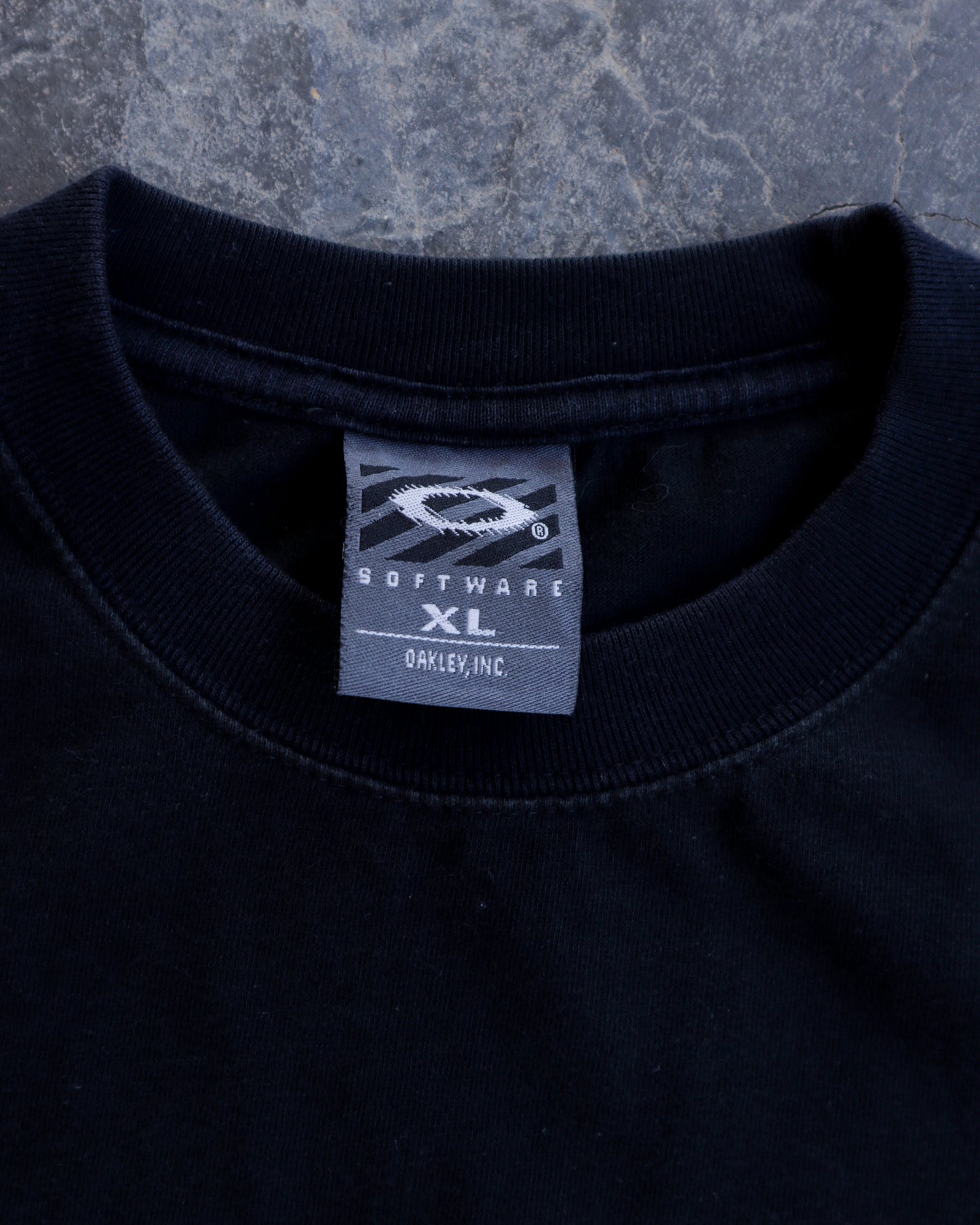 00s Oakley Software Black Spellout Tee - XL