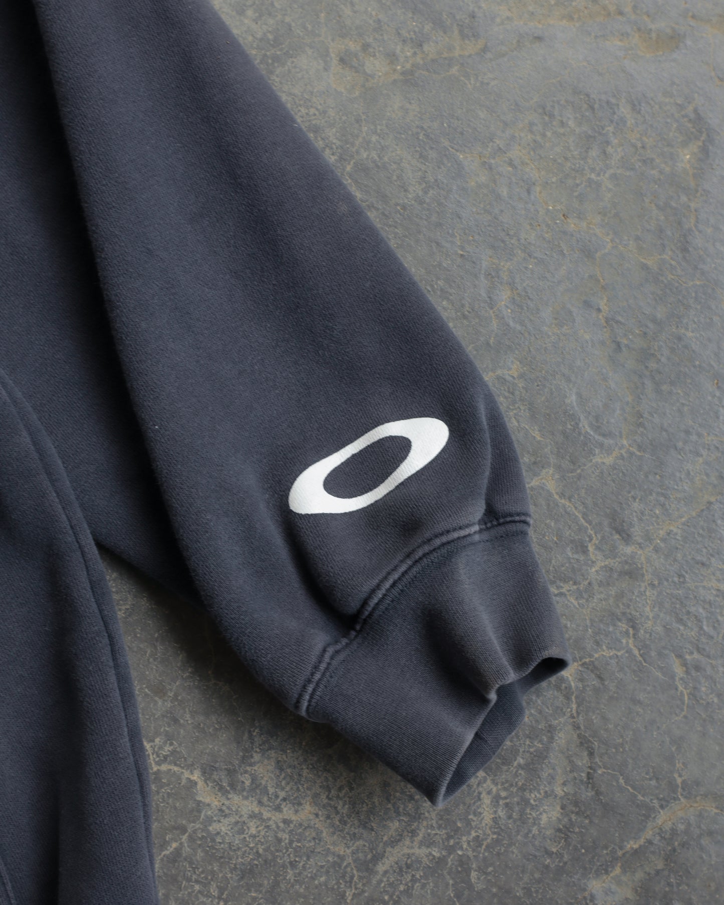 00s Oakley Hoodie - XL