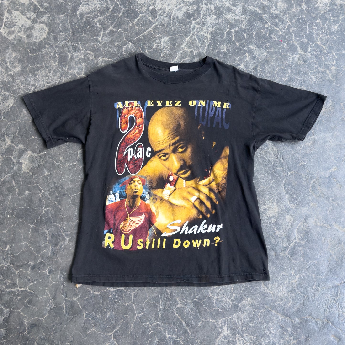 90s Tupac Memorial Rap Tee -  XL