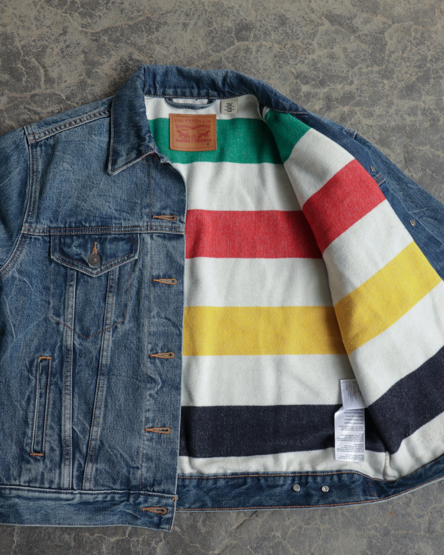 Modern Levis Type II Denim Jacket - M