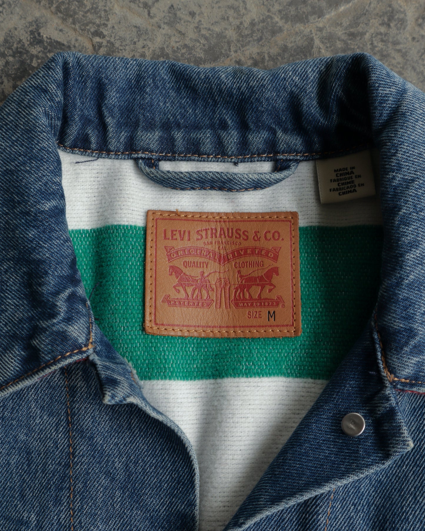Modern Levis Type II Denim Jacket - M