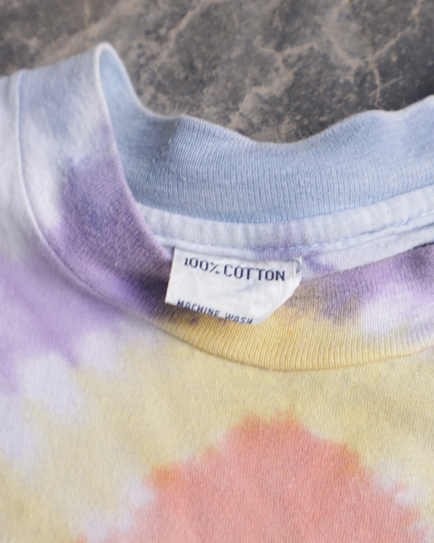 90s Alice in Wonderland Tee - L