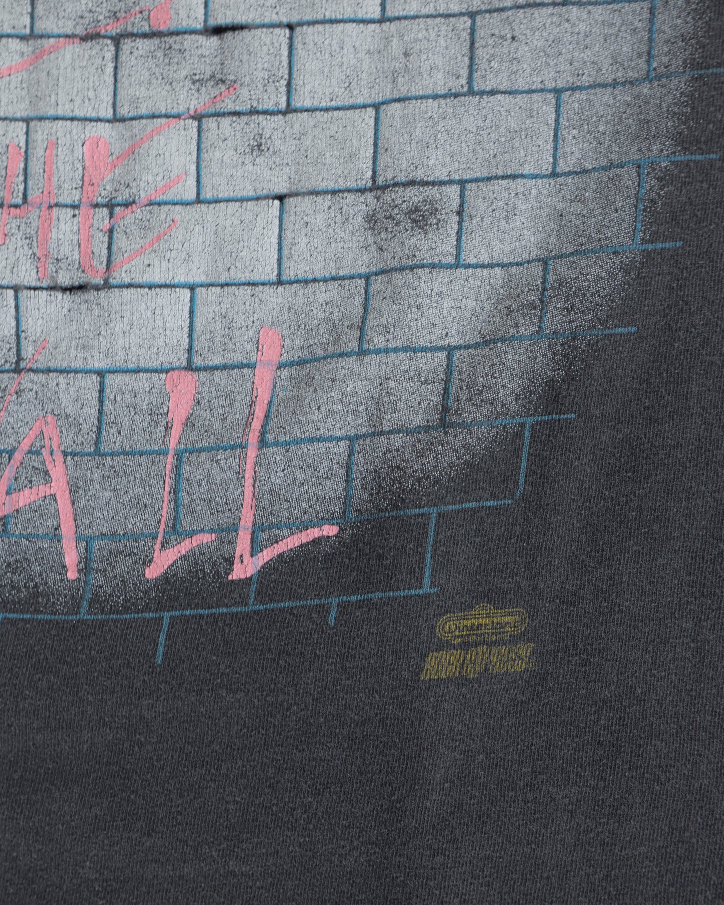 90s Pink Floyd The Wall Distressed Faded Black Tee - L