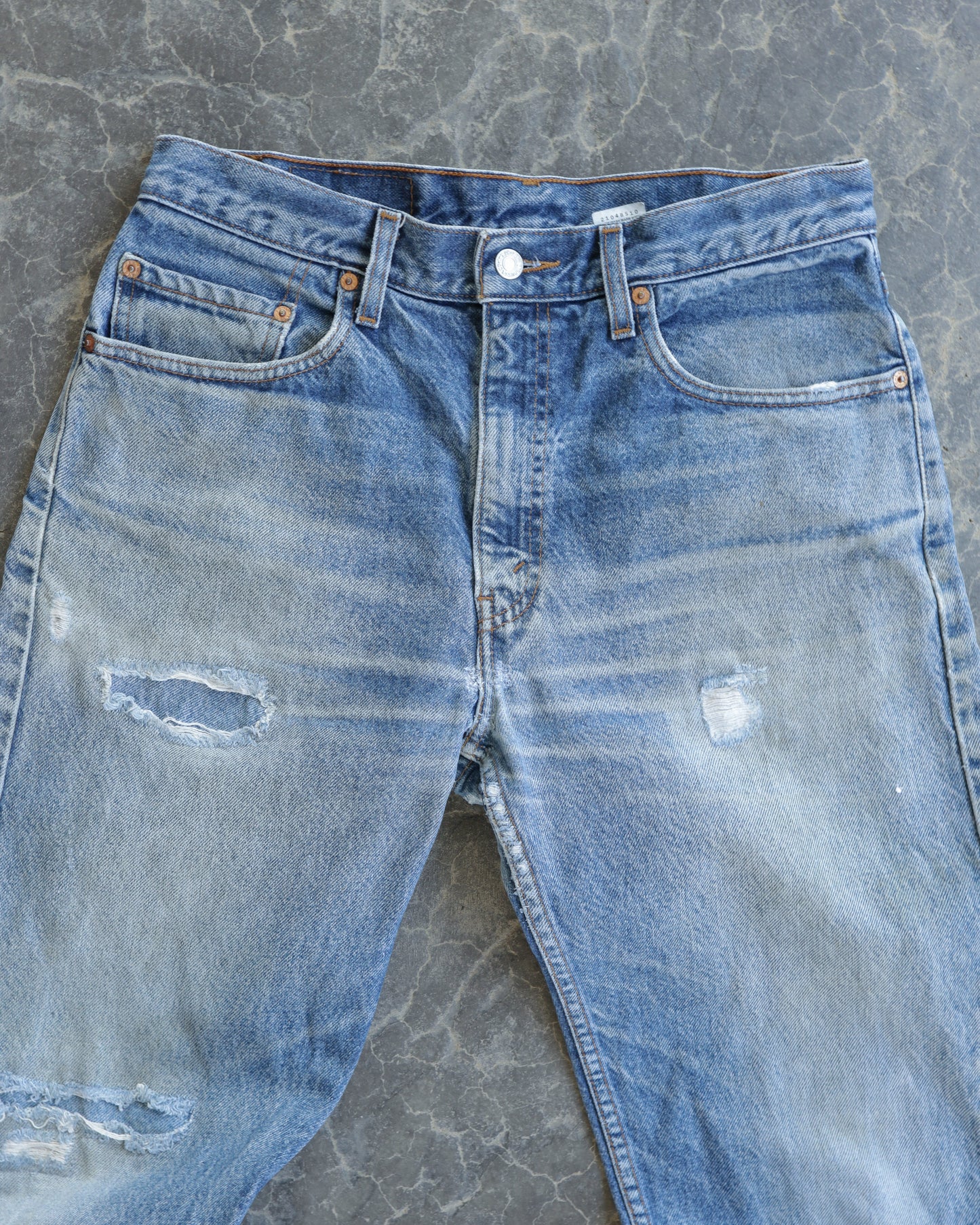 90s Levi’s Light Wash Denim Jeans - 33 x 32