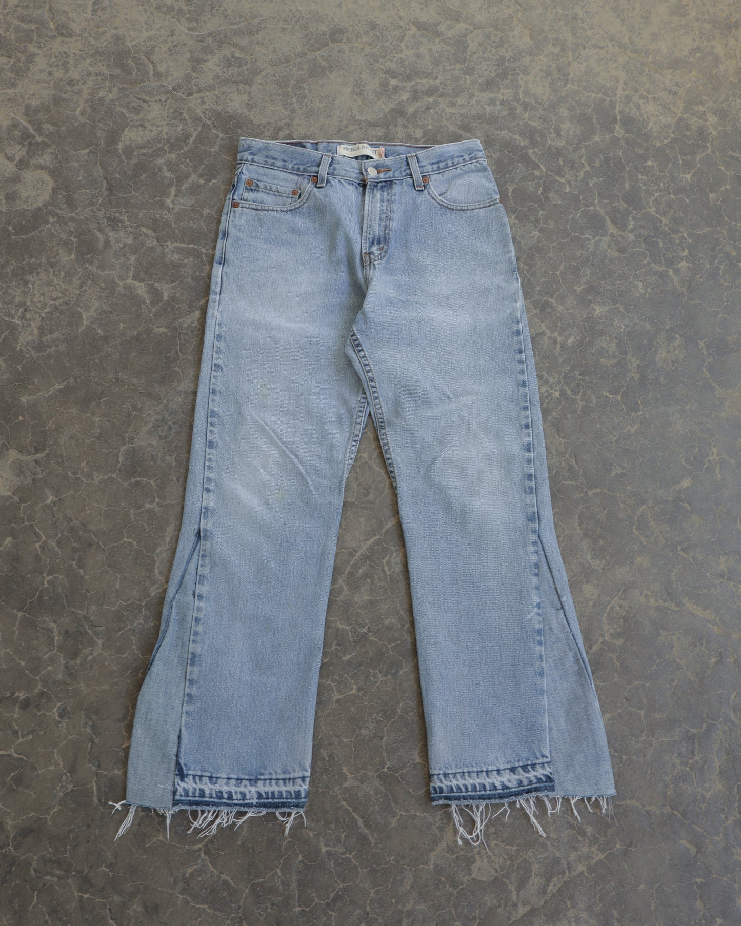 00s Levis Custom Flared Light Wash Denim - 30 x 29