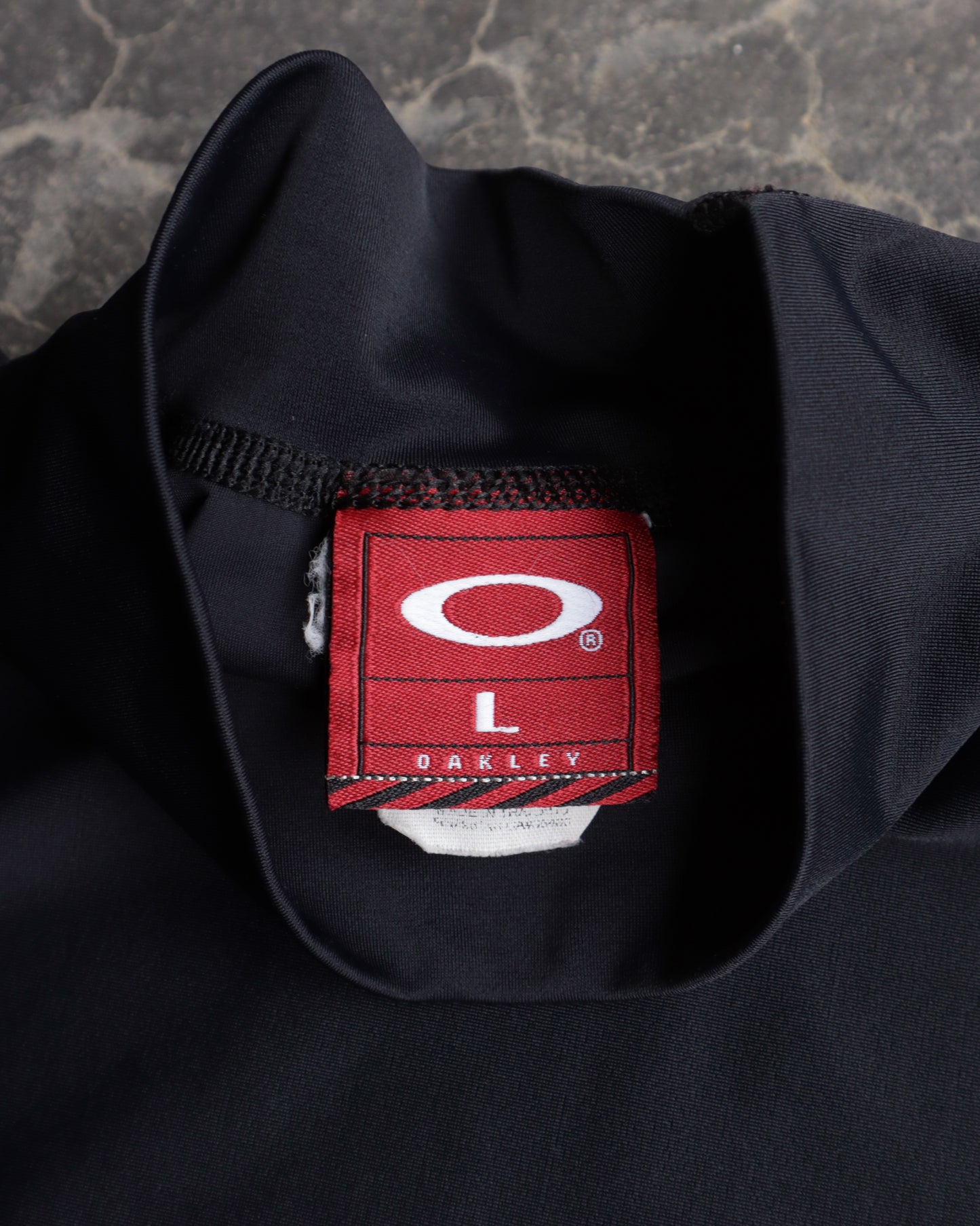 90s Oakley Software Mock Neck Bike Tee - L