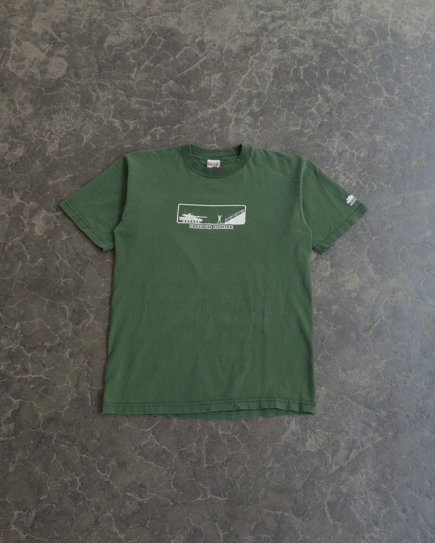 90s Freedom Fighter Skate Faded Tee - M