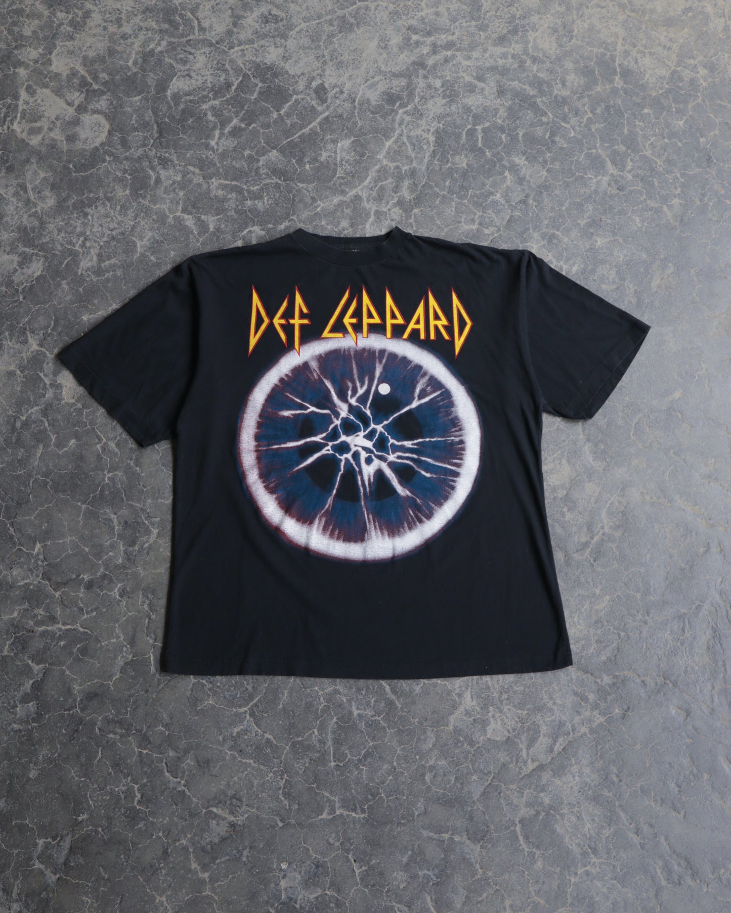 00s Def Leppard Tee - L